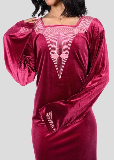 صورة جلابية مخمل نسائي باكمام طويلة