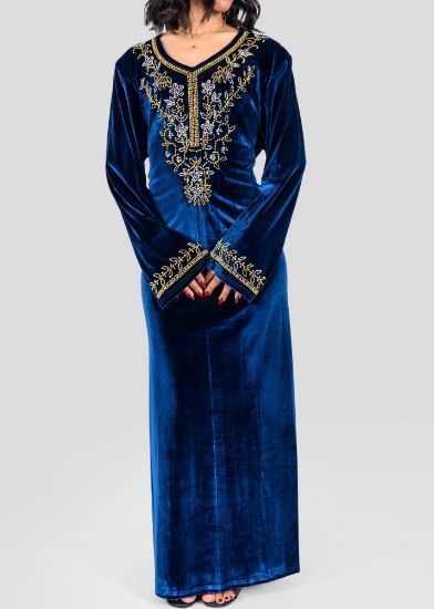 صورة جلابية مخمل نسائي بتطريز امامي