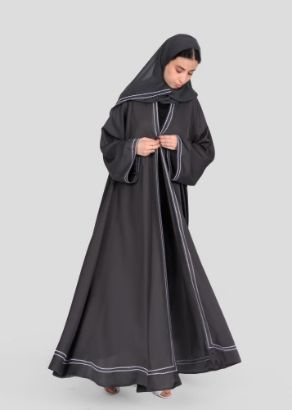 صورة عباية نسائية لينن مفتوحة مع طرحة