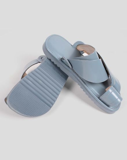 صورة نعال شرقي بخامة جلدية