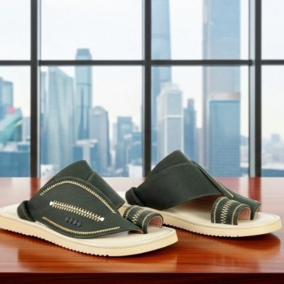 صورة نعال شرقي بلون ابيض و اخضر