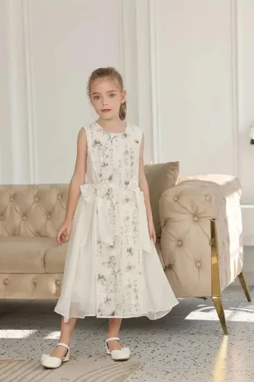 صورة فستان ابيض شيفون