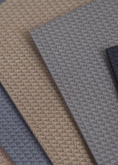 صورة قماش شتوي رجالي خلية من براند وايت لاين