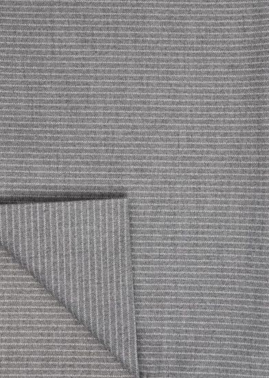 صورة قماش شتوي بنقش مقلم