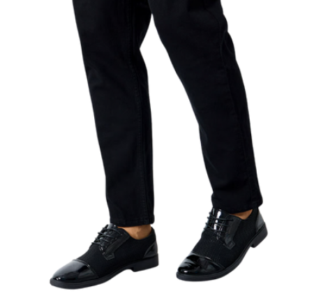 صورة لقسم أحذية رسمية