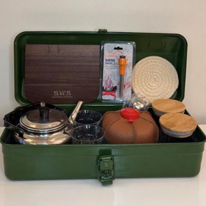 صورة صندوق عزبة مجمع مع أبريق استيل مقبض اسود 700م