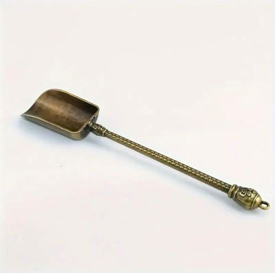 صورة ملعقة شاي نمط قديم