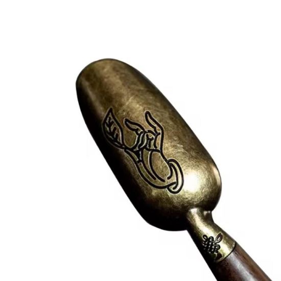 صورة ملعقة شاي أنتيك