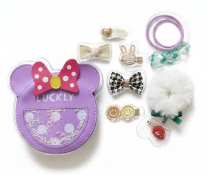 صورة مجموعة اكسورات اطفال مع حقيبه من نجمة الالعاب