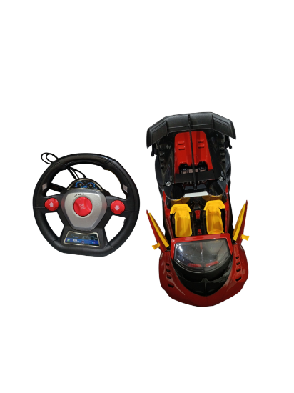 صورة سيارة لعبة يتم التحكم فيها عن بعد بواسطة عجلة قيادة، وتتميز بتقنية استشعار الجاذبية
