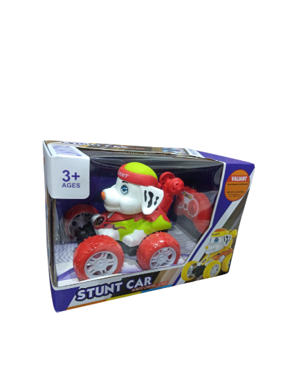 صورة لعبة سيارة بهلوانية (Stunt Car) تعمل بالتحكم عن بعد، مصممة خصيصًا للأطفالـ
