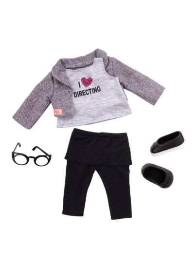 صورة دمية صانعة أفلام يبلغ طولها 18 بوصة وتأتي مع قصة وملحقات.