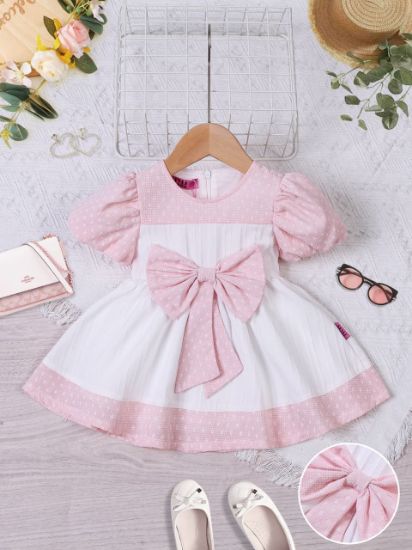 صورة فستان بناتي صيفي أبيض ووردي مع ربطة كبيرة – موديل 7