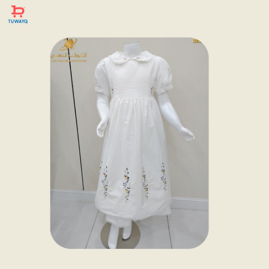 صورة فستان بناتي صيفي مطرّز بالورود بياقة كشكش – موديل 32537