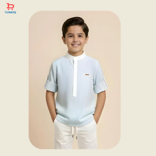 صورة قميص ولادي سماوي بخطوط ناعمة وياقة بيضاء 4164