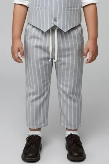 صورة بنطلون ولادي مقلم 4172