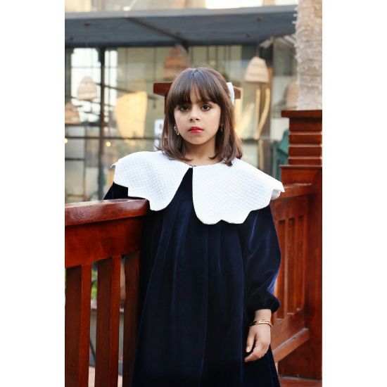 صورة فستان بناتي مخمل كحلي بياقة منقوشة | أناقة شتوية راقية - 1115