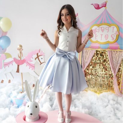 صورة تيور بناتي سماوي بفيونكه على التنورة - m3645