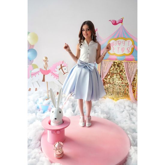 صورة تيور بناتي سماوي بفيونكه على التنورة - m3645