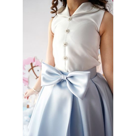 صورة تيور بناتي سماوي بفيونكه على التنورة - m3645