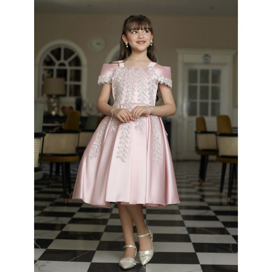 صورة فستان بناتي بلونين مطرز بأكتاف | فستان سهرة للأفراح - M3624