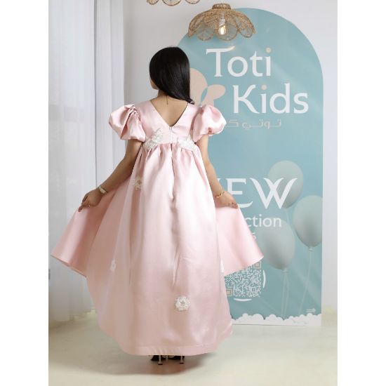 صورة فستان بناتي وردي بأكمام منفوشة وتطريز | فستان هاي لو فاخر - M3751