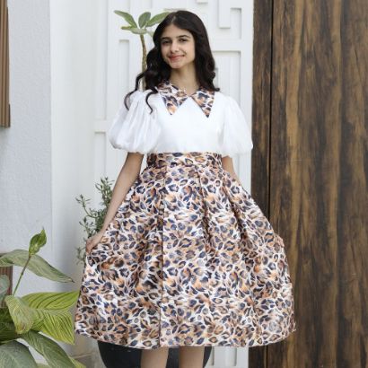 صورة فستان بناتي نمري بأكمام منفوشة وتصميم عصري - M3722