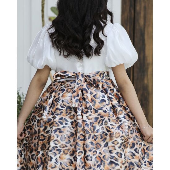 صورة فستان بناتي نمري بأكمام منفوشة وتصميم عصري - M3722