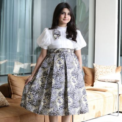 صورة فستان بناتي نمري بفيونكة صدر وأكمام منفوشة - M3719