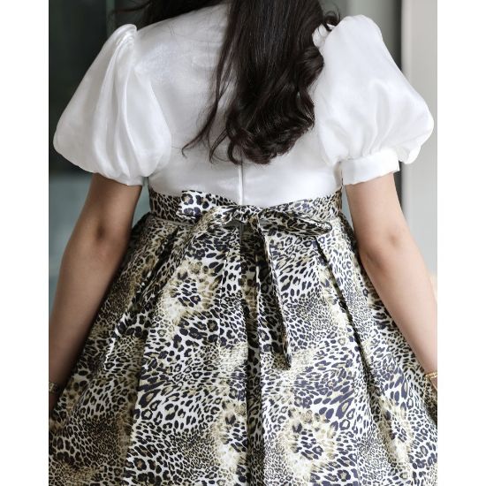 صورة فستان بناتي نمري بفيونكة صدر وأكمام منفوشة - M3719