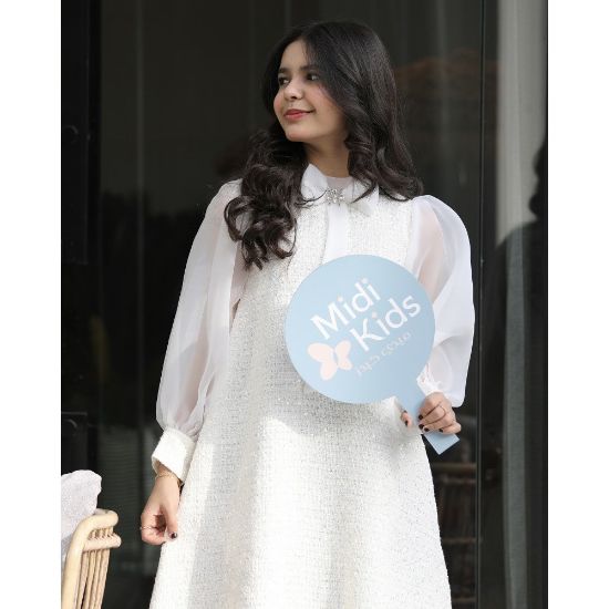 صورة فستان بناتي فاخر بفيونكة رقبة ذيلية وأكمام شفافة - M3805