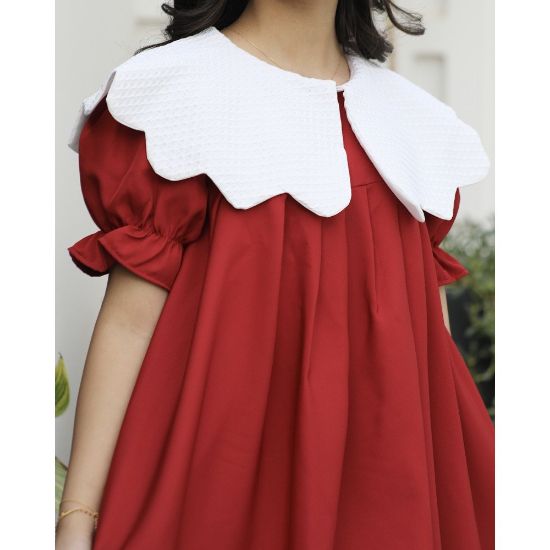 صورة فستان بناتي كلوش واسع بياقة جاكار | ألوان (أحمر، عودي، ليموني) - 1160