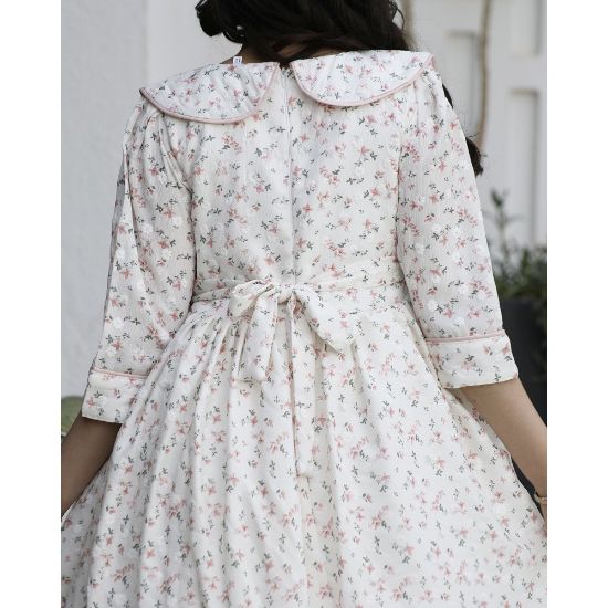 صورة فستان بناتي مشجر بياقة كلاسيكية وخصر محدد | تصميم زهور الربيع - 1135
