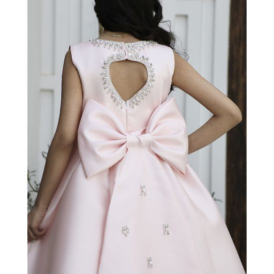 صورة فستان سهرة ميكادو فاخر خربزي | ذيل مرصع وقصة ظهر مميزة مع فيونكة - m3778