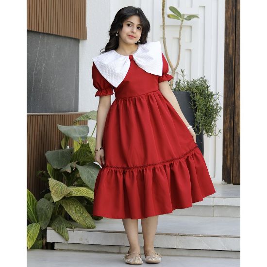 صورة فستان بناتي أحمر بياقة فيونكة ضخمة وكشكشة سفلية | ألوان (أحمر، عودي، ليموني) - 1172