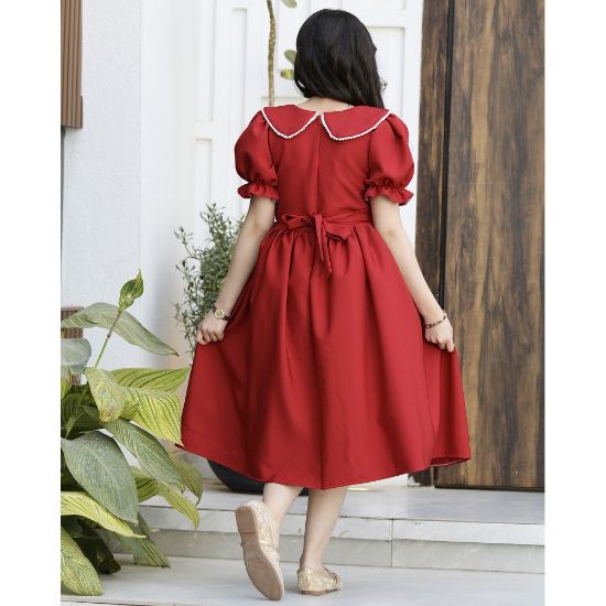 صورة فستان بناتي أحمر بياقة لؤلؤ وفيونكة خصر | ألوان (أحمر، عودي، ليموني) - 1177