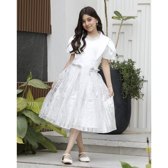 صورة طقم بناتي تيور لمعة رصاصي بفيونكة وأكمام مبتكرة واكسسوار رقبة - M3793