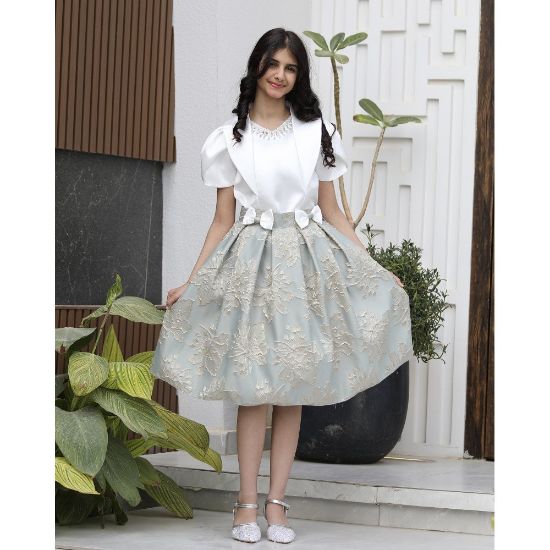 صورة طقم بناتي تيور جاكار بفيونكات وأكمام مبتكرة واكسسوار رقبة - M3794