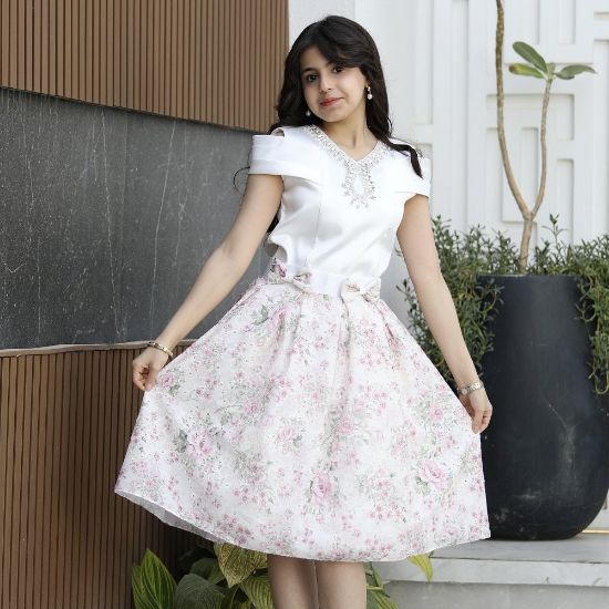 صورة طقم بناتي تيور مورد بفيونكات وبلوزة بأكمام مفتوحة واكسسوار رقبة - M3795