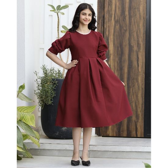 صورة فستان بناتي عودي مرصع باللؤلؤ على الياقة والأكمام - 1167