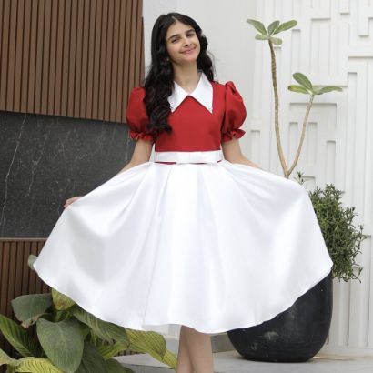 صورة فستان بناتي أحمر بتنورة بيضاء مدمجة | تصميم ياقة "دلعة" مرصعة - 1162