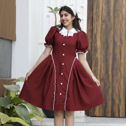 صورة فستان بناتي عودي مرصع بالفصوص وأزرار أمامية فاخرة - 1161