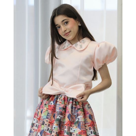 صورة طقم بناتي بلوزة بأكمام منفوشة وتنورة برسمة بيوت ملونة - M3823