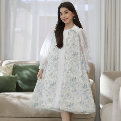 صورة طقم بناتي فستان وجاكيت مشجر سماوي بأكمام شفافة واكسسوار رقبة - M3825