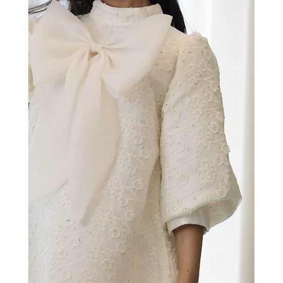 صورة فستان بناتي سكري مطرز بنقشات مشجرة وفيونكة صدر ضخمة - 1131