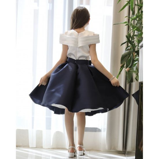 صورة طقم بناتي تيور كحلي بفيونكة خصر وبلوزة مرصعة باكسسوار - M3807