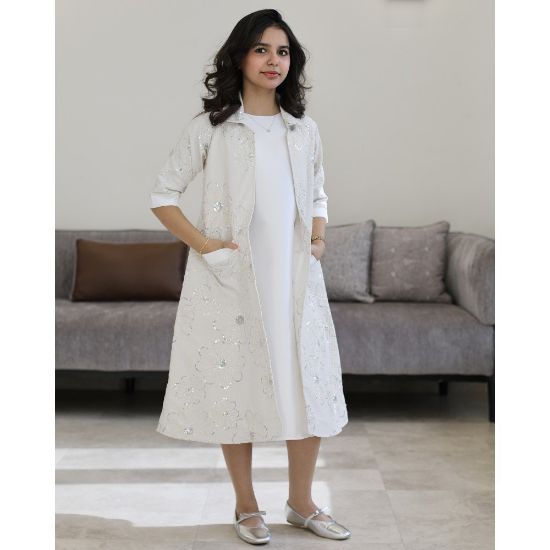 صورة طقم بناتي سكري وجاكيت مطرز بجيوب جانبية | تصميم ملكي - 1194