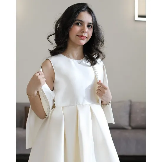 Picture of فستان بناتي سهرة ساتان أوف وايت بجاكيت (كاب) مرصع بالإكسسوار - M3804