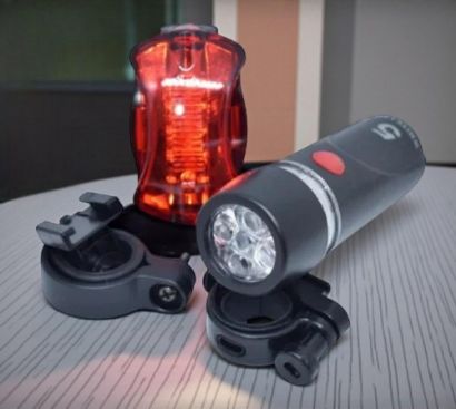 صورة كشاف أمامي وخلفي