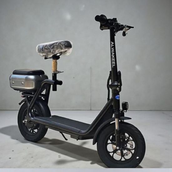 صورة سكوتر كهربائي كرسي مع سله مغلقه 48 فولت